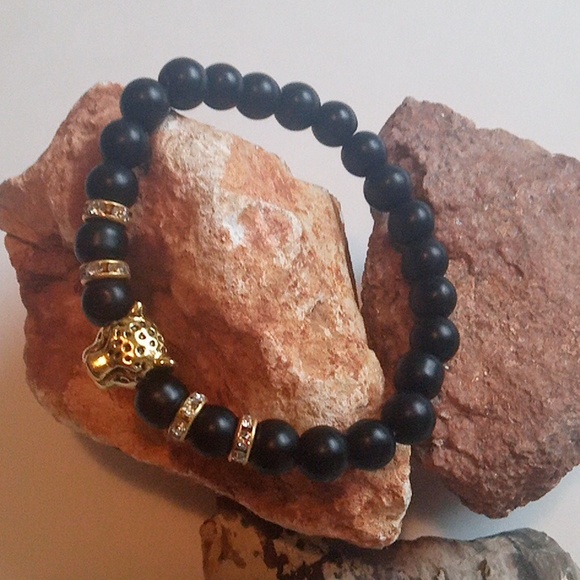 Black and Gold Panther Bead Bracelet - Picture 3 of 3